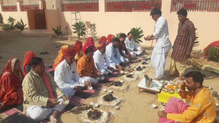 मूर्ति स्थापना व प्राण प्रतिष्ठा महोत्सव शुरू।