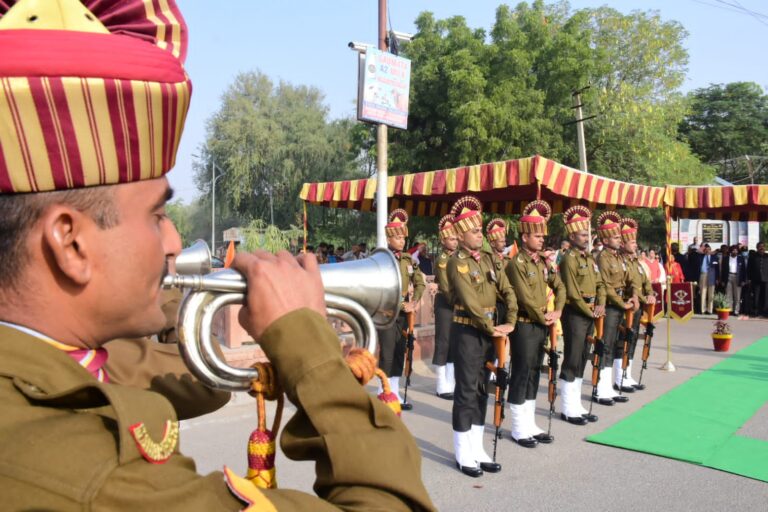 जो देश के लिए जिया वह देश के लिए शहीद हो गया, आज अमर है और अमर रहेगा।