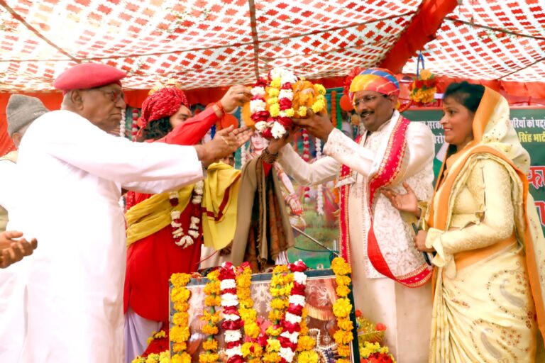 धरने में श्रीमद् भागवत कथा ज्ञान यज्ञ का पूर्णाहुति हवन के साथ समापन