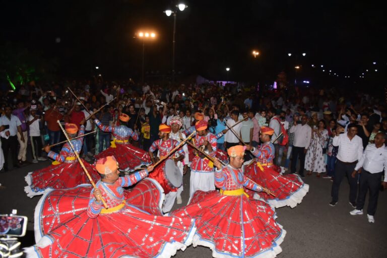 बीकानेर कार्निवाल में दिखी देश की सांस्कृतिक झलक