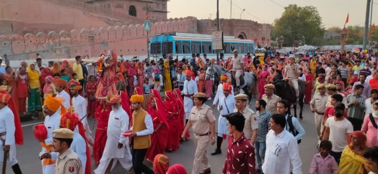 झोपड़ी से लेकर महल तक गणगौर पूजा, अनेक स्थानों पर लगे मेले