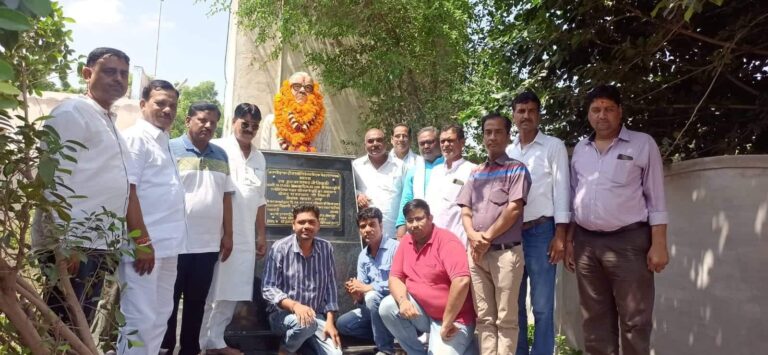 भाजपा नेता तिवाड़ी की पुण्यतिथि पर करणी इंडस्ट्री एशोसिएशन ने दी श्रद्धांजलि