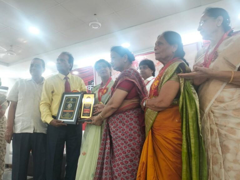 प्रो श्रीमाली को कोटा में  राजस्थान राइटर्स अवॉर्ड से नवाजा