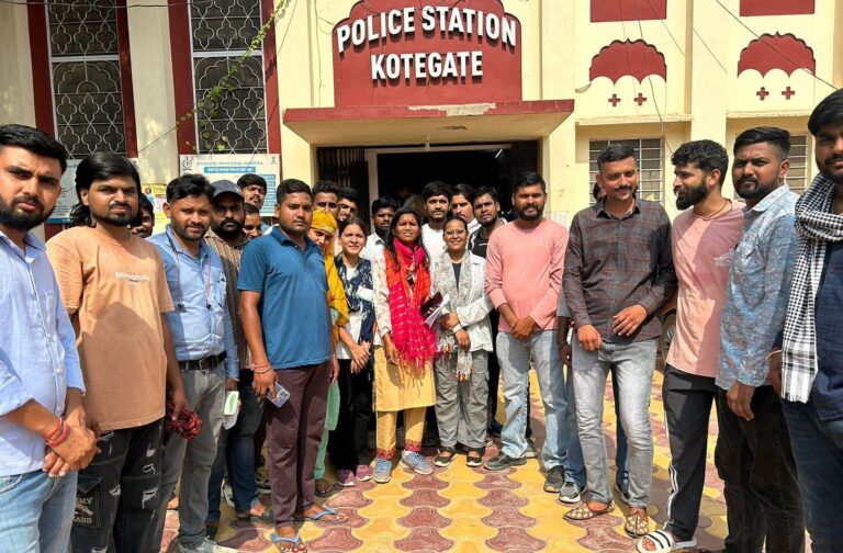 कुत्ते को बेरहमी से पीटा, कोटगेट थाने में मामला दर्ज