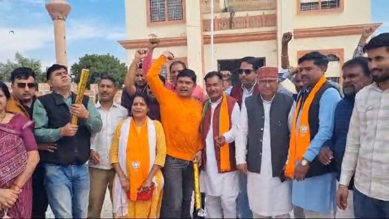 27 सालों के बाद दिल्ली में खिला कमल
