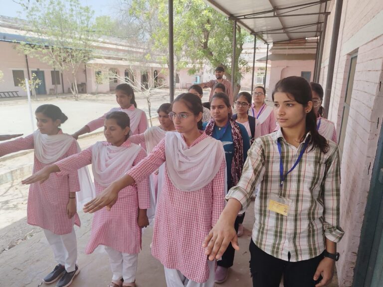एम एस कॉलेज में नशामुक्ति की दिलाई शपथ