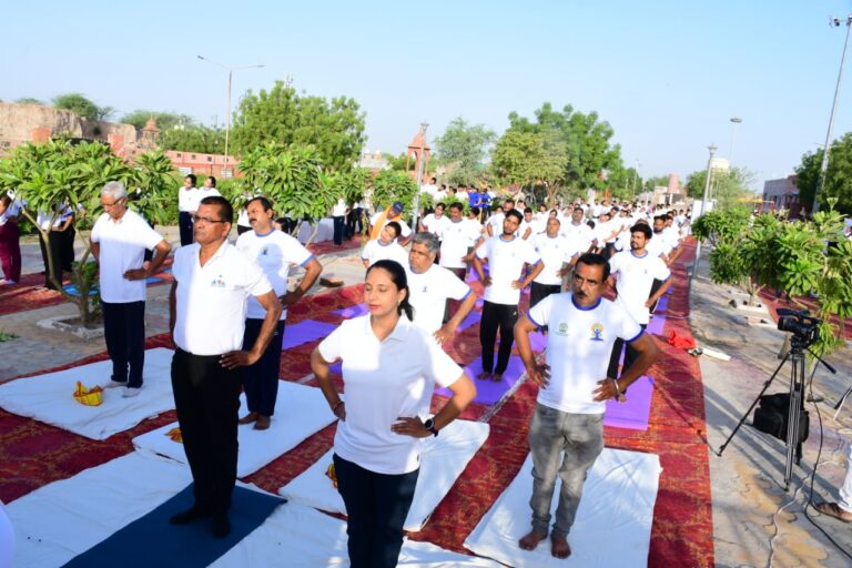 धरणीधर मंदिर में हुआ हरित योग कार्यक्रम