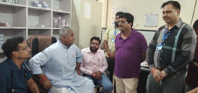 विधायक व्यास ने सिटी डिस्पेंसरी का किया निरीक्षण