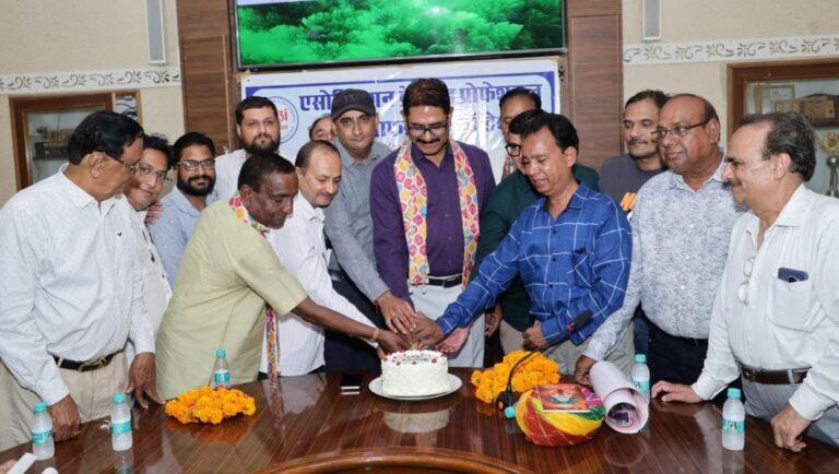 में भी बीकानेर में फोटोग्राफी करके अपना शौक पूरा करूंगा- आई जी शर्मा