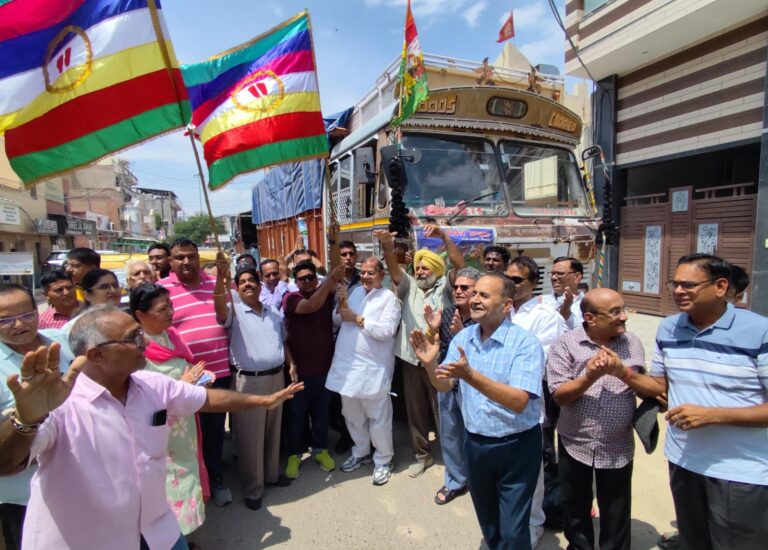 पैदल यात्रियों के लिए सेवा की रवाना