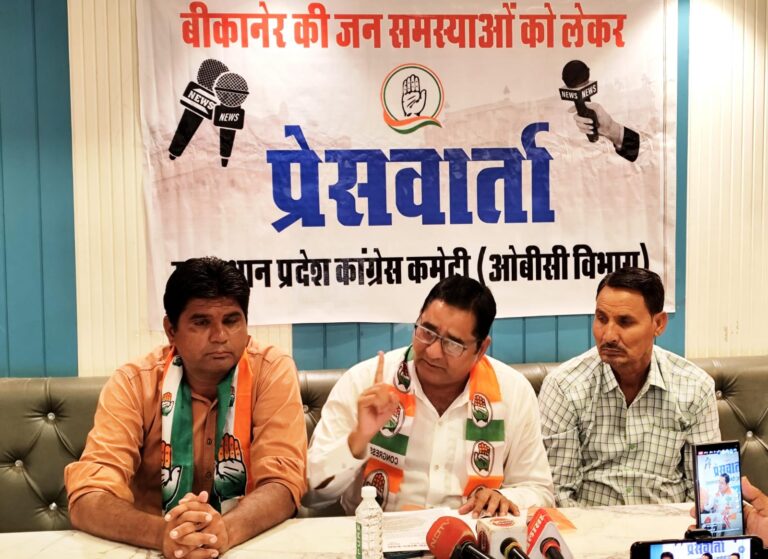 आम जनता समस्याओं से त्रस्त है और विधायक चैन की बंसी बजा रहे हैं