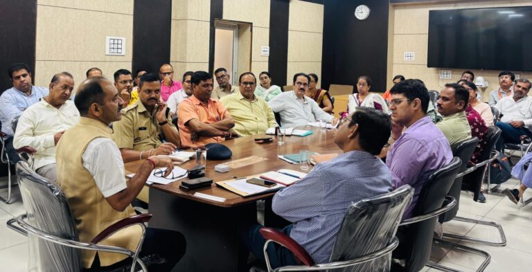 चतुर्थ श्रेणी कर्मचारी परीक्षा पूरे राज्य में निष्पक्षता से संपन्न कराएंगे – आलोक राज