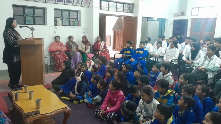 भाषा सम्प्रेषण का सशक्त माध्यम है- डॉ. रूबिना कोचर