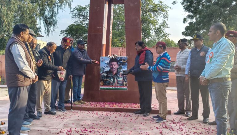शहीद मेजर जेम्स थॉमस के 20 वें शहादत दिवस पर दी श्रद्धांजलि