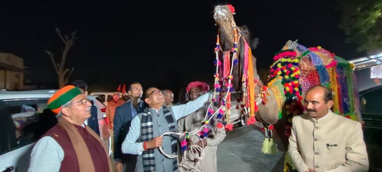 तीन केंद्रीय मंत्रियों ने किया राष्ट्रीय उष्ट्र अनुसंधान केन्द्र का किया दौरा