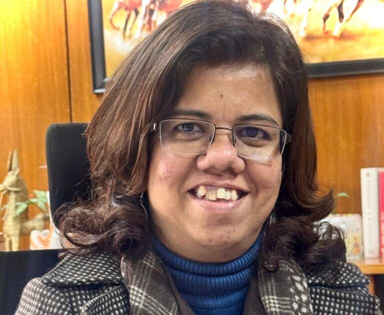 आईएएस अधिकारी आरती डोगरा को कोर्ट ने दी राहत