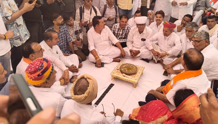 वर्षों बाद घुली रिश्तों में मिठास,ये दो जातियां बैठी एक जाजम पर