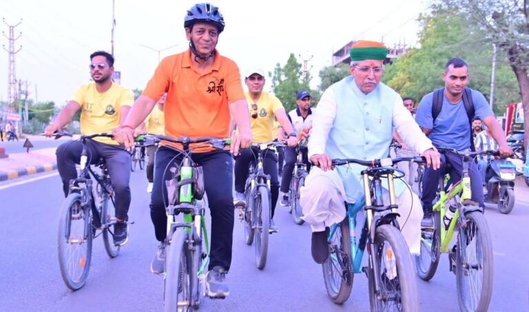 केंद्रीय मंत्री मेघवाल ने साइकिल चला दिया स्वस्थ रहने का संदेश