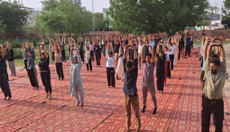 राजकीय नर्सिंग महाविद्यालय में मनाया अंतरराष्ट्रीय योग दिवस