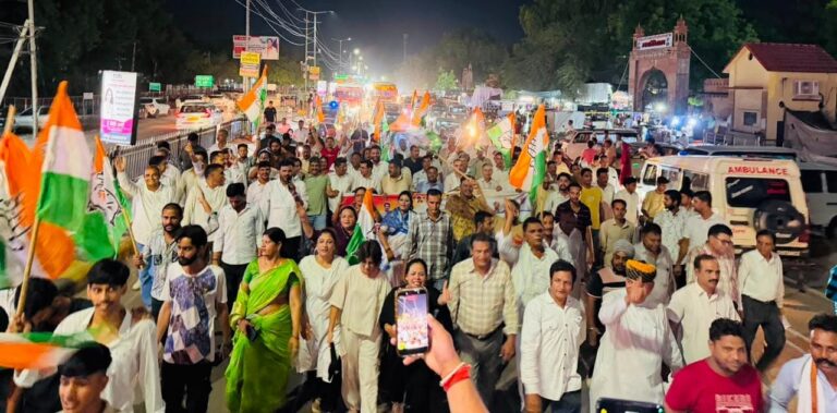 केन्द्रीय शिक्षा मंत्री धर्मेन्द्र प्रधान के इस्तीफे पर विजय जुलुस