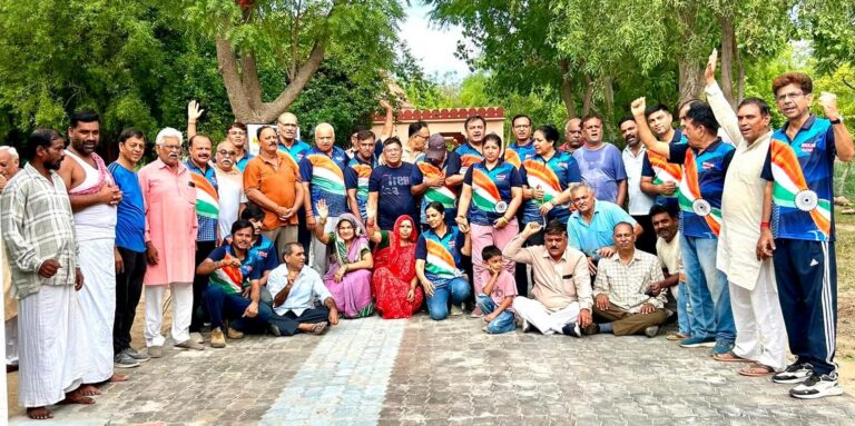 शिवबाड़ी मंदिर परिसर में किया सामूहिक श्रमदान