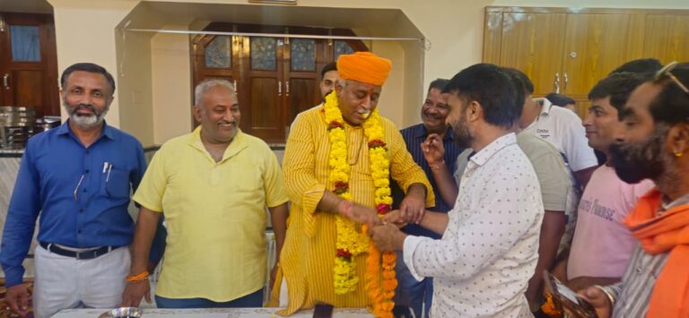 विधायक जेठानंद व्यास का जन्मदिवस मनाया
