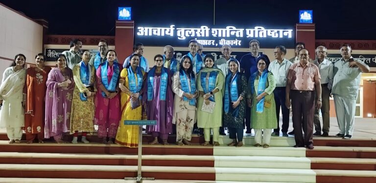 दुबई तेरापंथ सभा के 16 जनों का प्रतिनिधि मंडल पहुंचा तुलसी समाधि स्थल