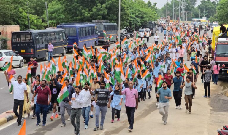 ‘हर घर तिरंगा’ अभियान का प्रभात फेरी से किया आगाज