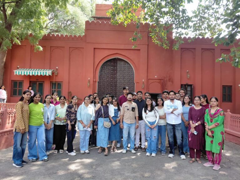 ऐतिहासिक एवं प्राकृतिक  स्थल गजनेर का शैक्षणिक भ्रमण
