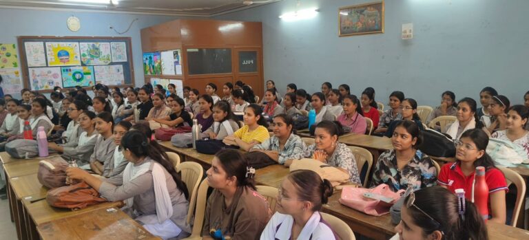 श्री जैन गर्ल्स कॉलेज में स्टॉक मार्केट जागरूकता पर हुई सेमिनार